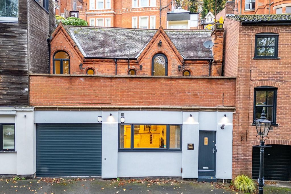 Property photo 1 of 23