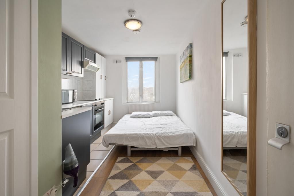 Property photo 2 of 6 Gallery