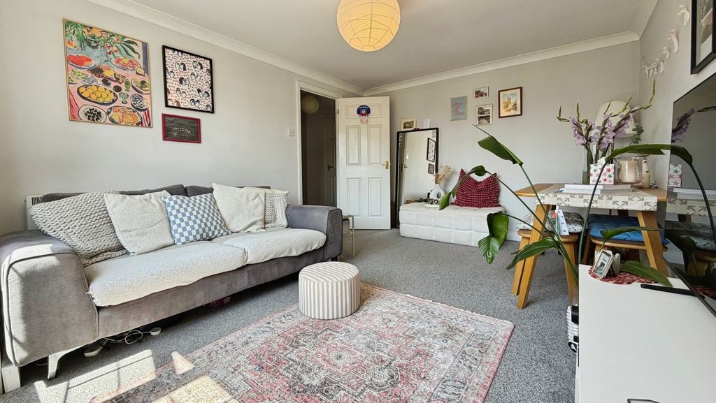 Property photo 3 of 14 Pbox-Img.Jpg