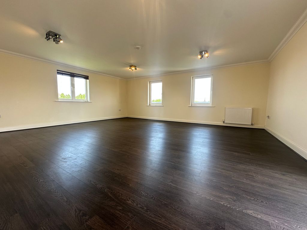 Property photo 3 of 11 Image