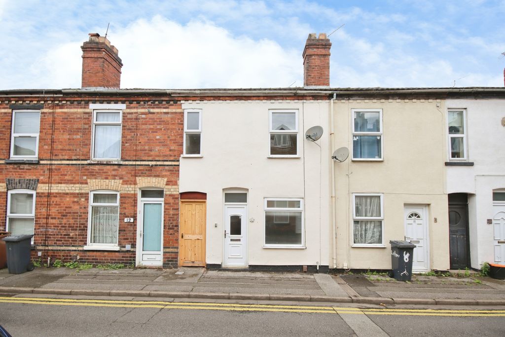 Property photo 1 of 12