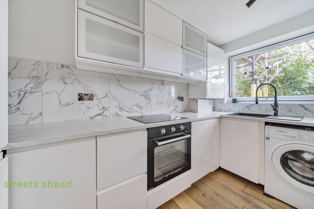 Property photo 3 of 12 4Fe7F5F8-E98A-439...