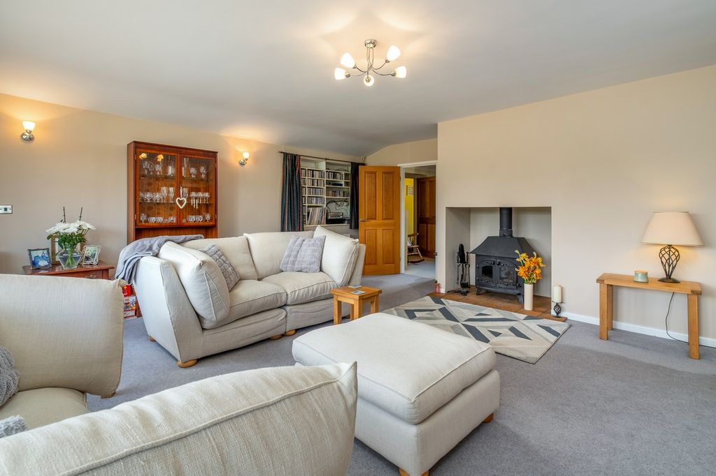 Property photo 3 of 23 Gardenia-15