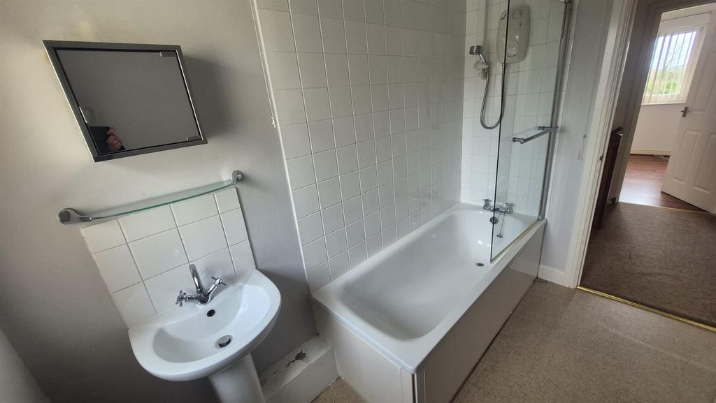 Additional image 10 of 2 bed end terrace house to rentTiers Cross, Haverfordwest SA62