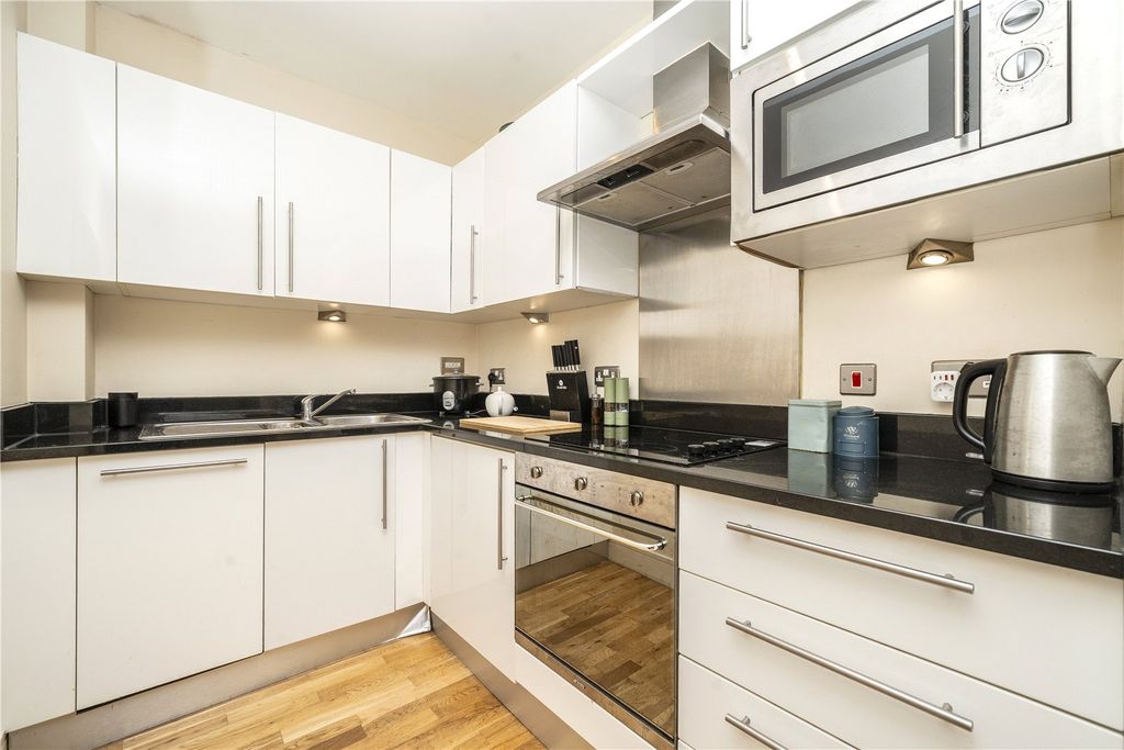 Property photo 1 of 6 Picture No. 26