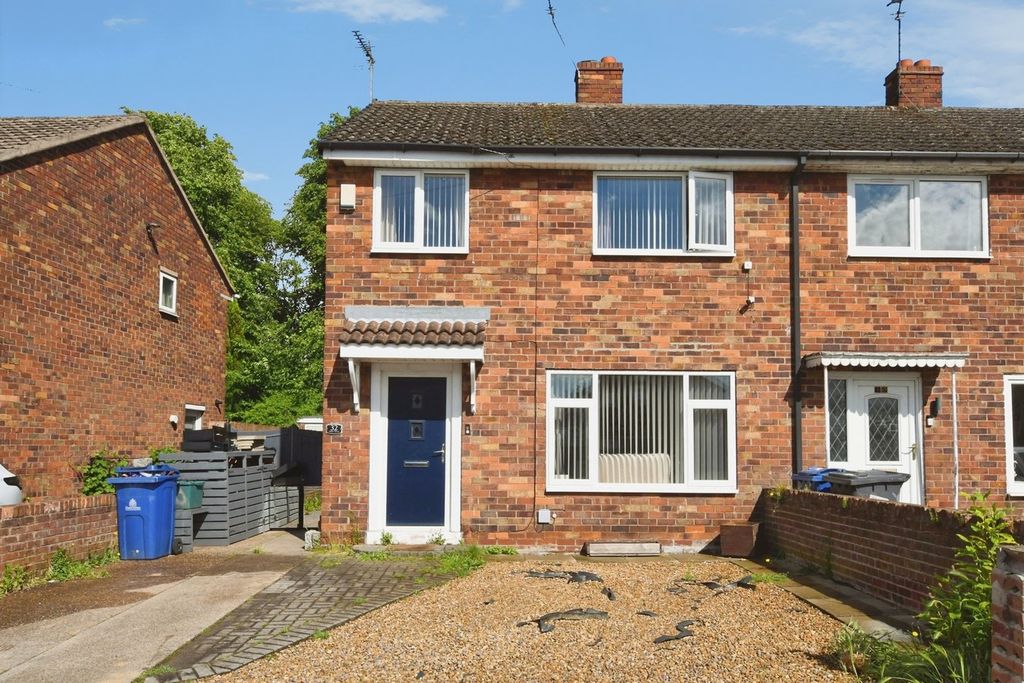 Property photo 2 of 17