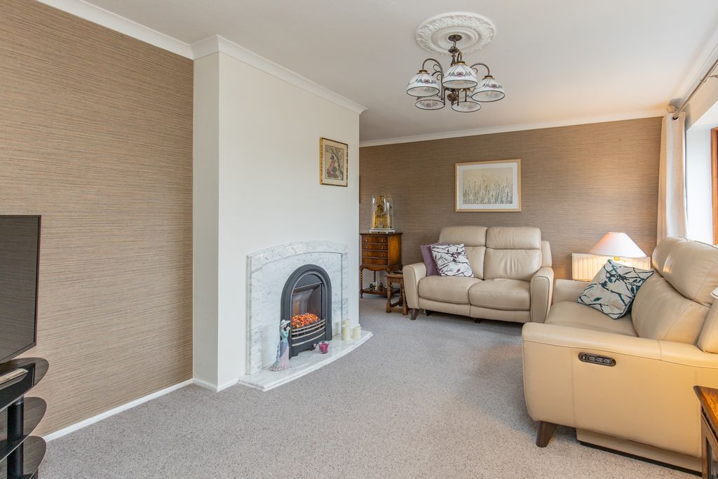 Property photo 2 of 14 Living Room