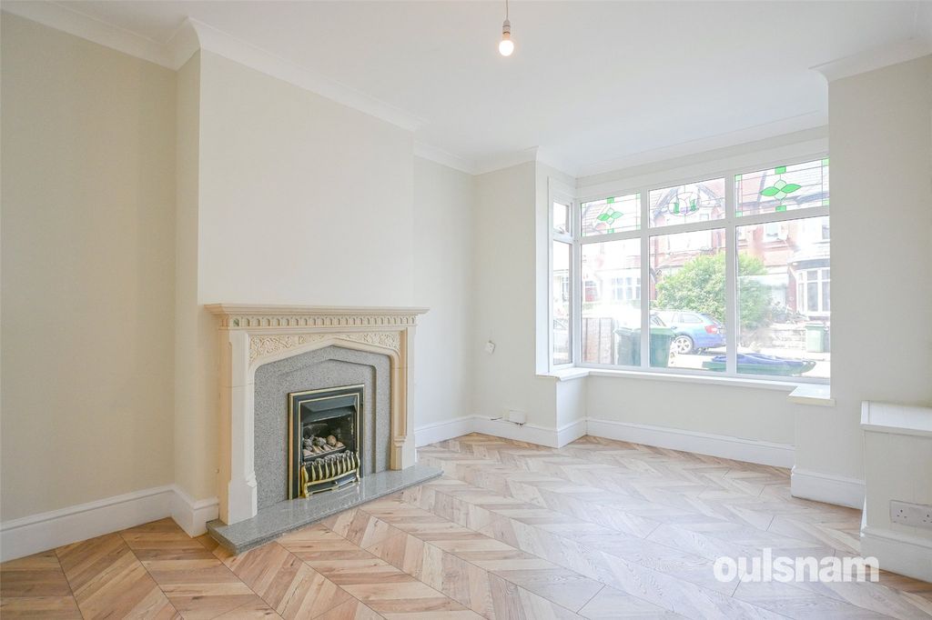 Property photo 2 of 27 Picture No. 23