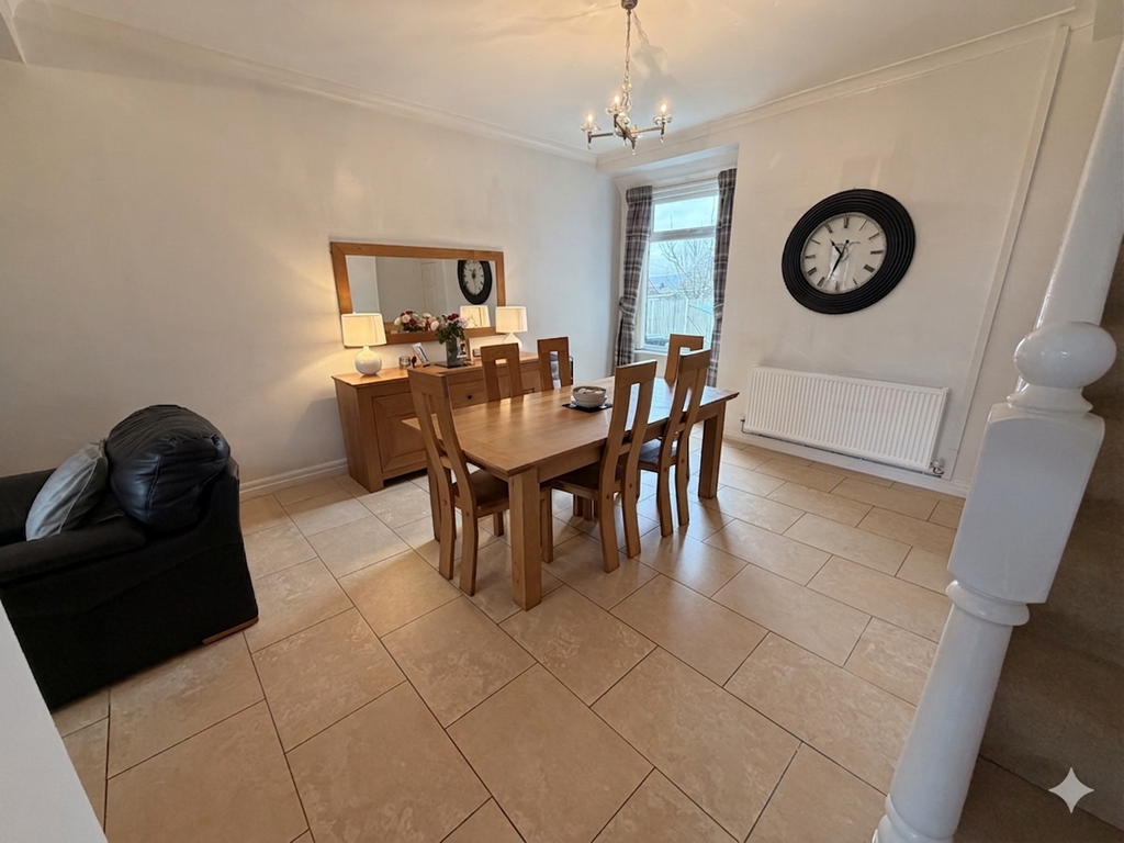 Property photo 2 of 32 Photograph