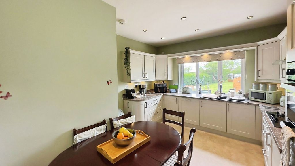Additional image 10 of 3 bed bungalow for saleHeanor Road, Ilkeston DE7