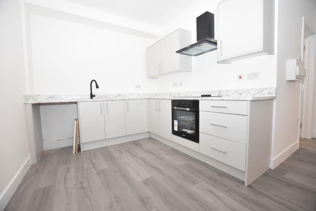 Property photo 2 of 6 Kitchen Area.Jpg