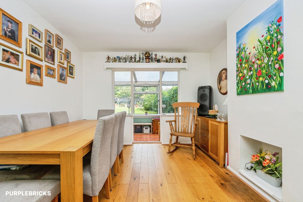 Property photo 2 of 22