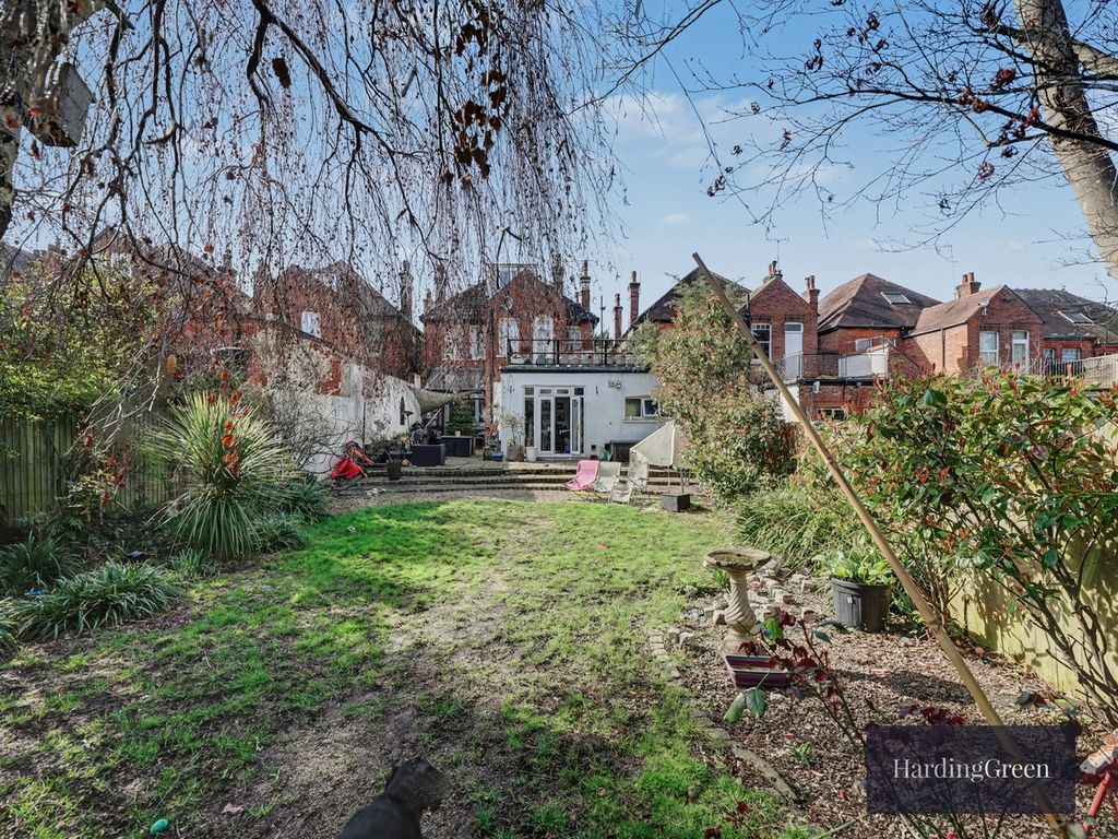 Property photo 3 of 17