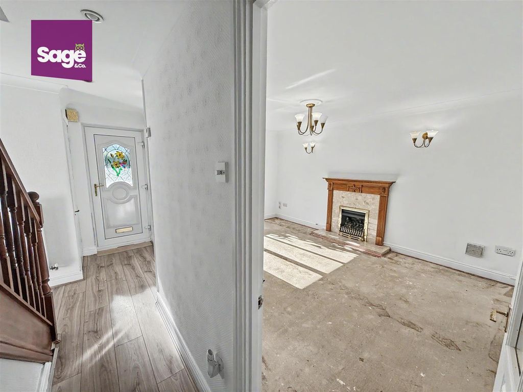 Property photo 2 of 38