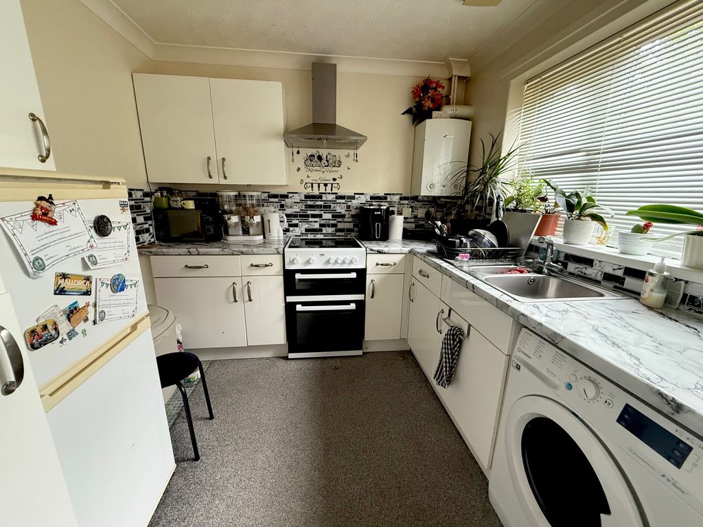 Property photo 2 of 7