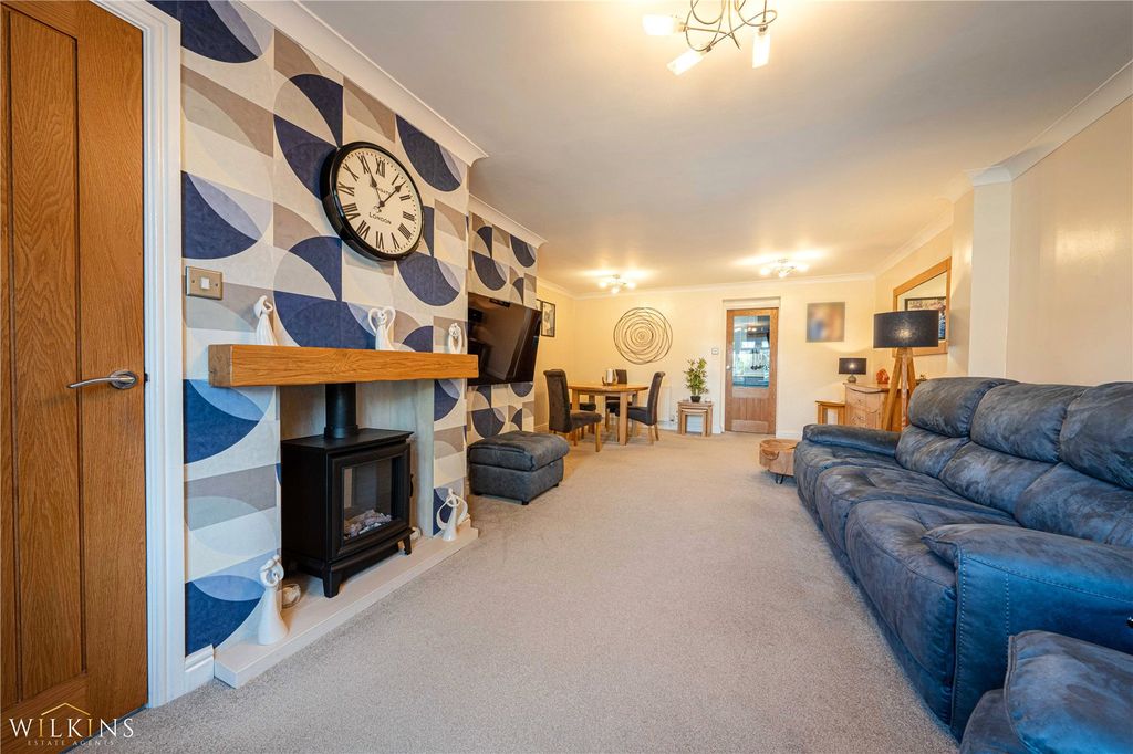 Property photo 2 of 33 Picture No. 05