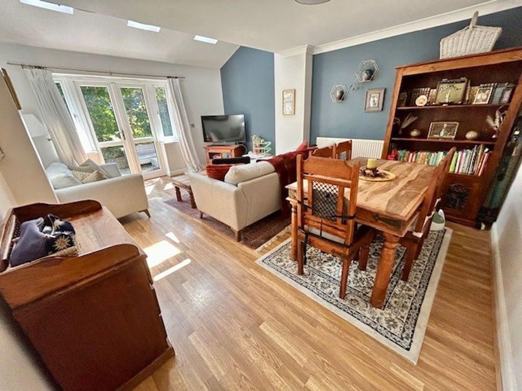 Property photo 3 of 23 Dining Room