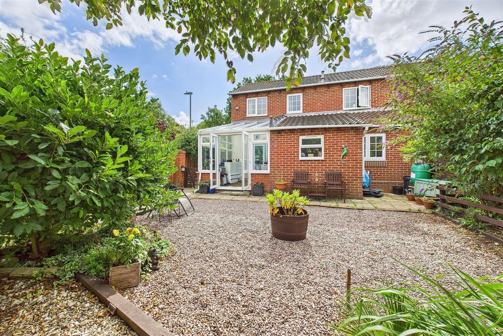 Property photo 2 of 14