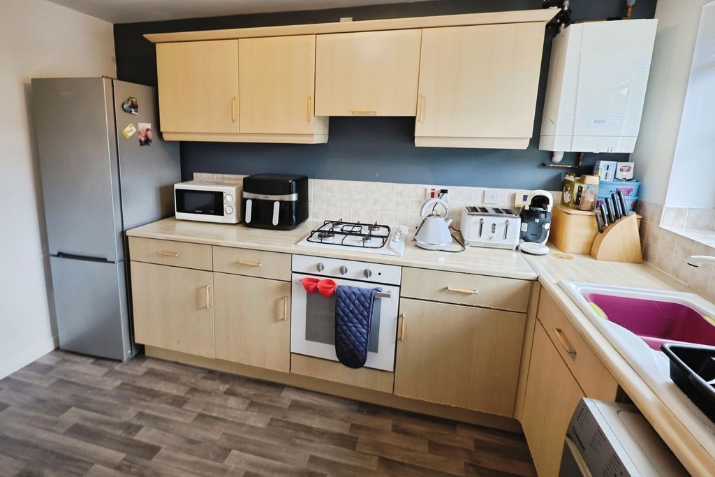 Property photo 3 of 15 Pbox-Img.Jpg