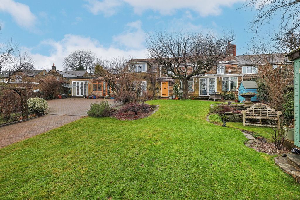 Property photo 1 of 36