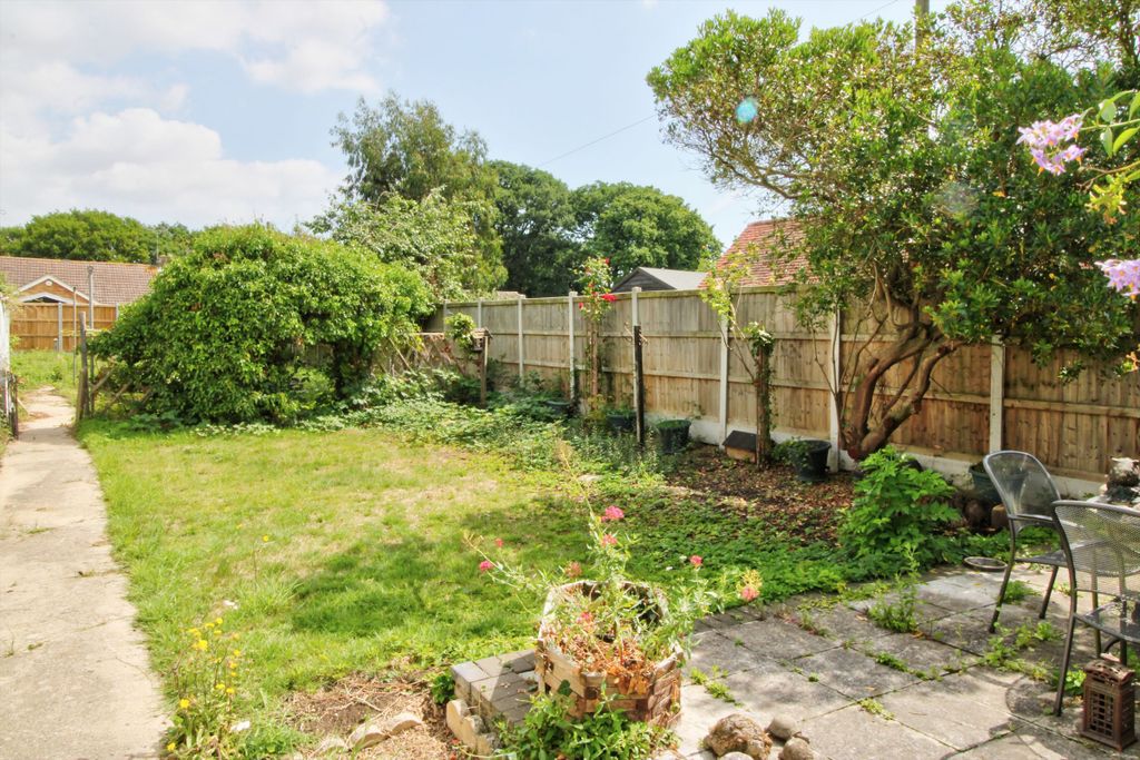 Property photo 3 of 31