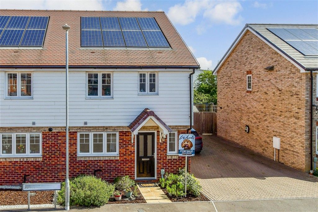 Property photo 1 of 2 External Web