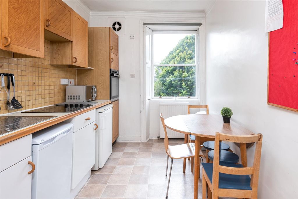 Property photo 2 of 16 4 Beaufort East, Bath, BA1 6Qf-2.Jpg