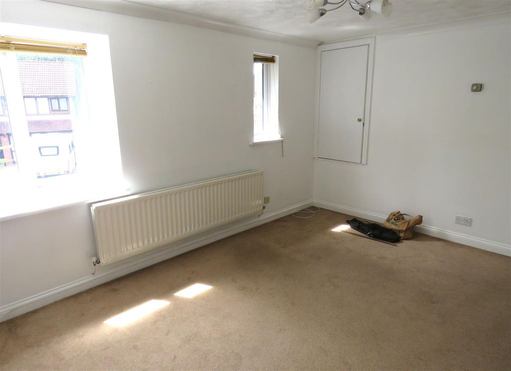 Property photo 2 of 7 Lounge Dining Room