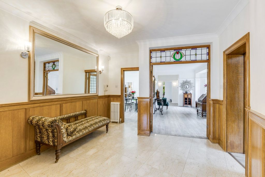 Property photo 2 of 22 Picture No. 04