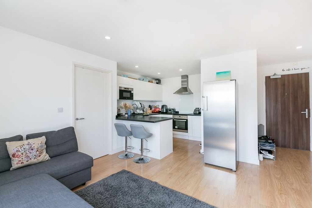 Property photo 2 of 6 1