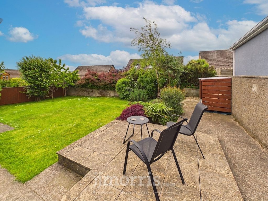 Property photo 3 of 36