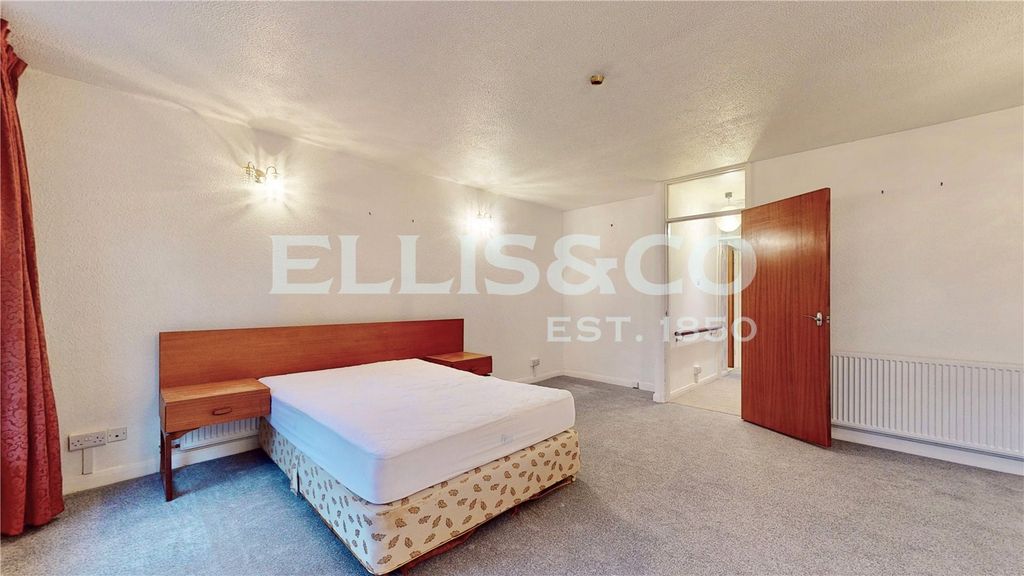Property photo 3 of 30 Picture No. 06