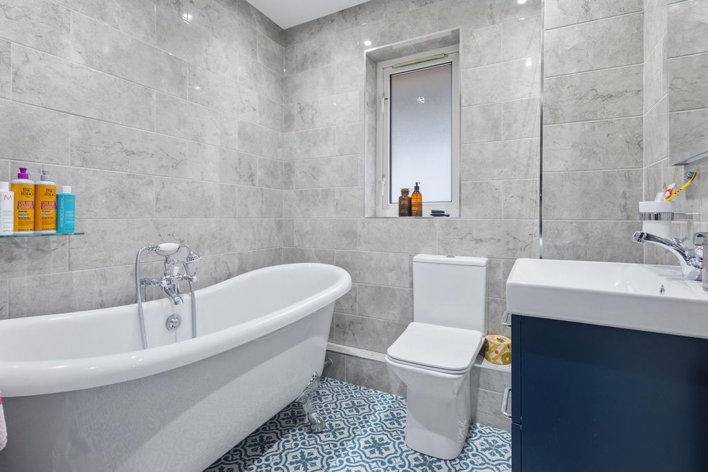 Additional image 12 of 5 bed detached house for saleWellfield Road, Folkestone CT20