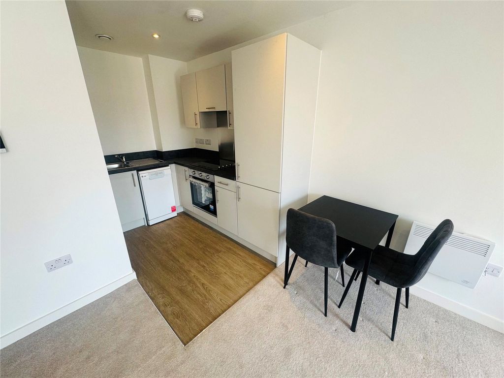 Property photo 3 of 5 Picture No. 08