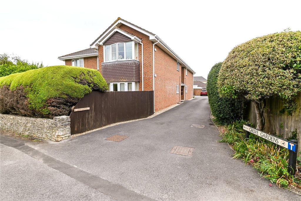 Property photo 2 of 17 Picture No. 21