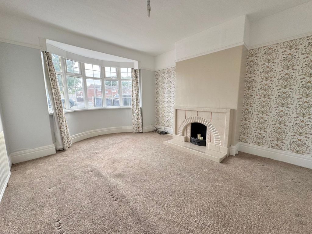 Property photo 3 of 16 A425d376-E6Be-45Be-ba46-Cb579d05B51d