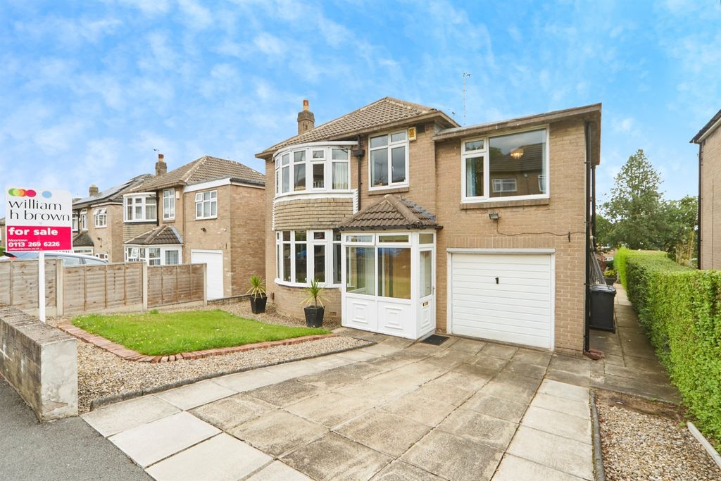 Property photo 1 of 17