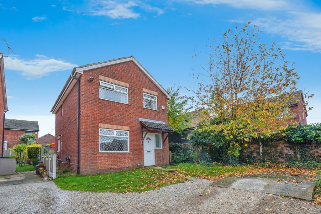 Property photo 1 of 17