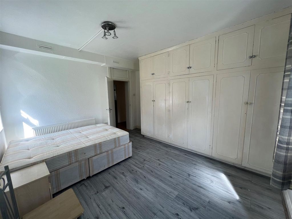 Property photo 3 of 6 2.Jpg