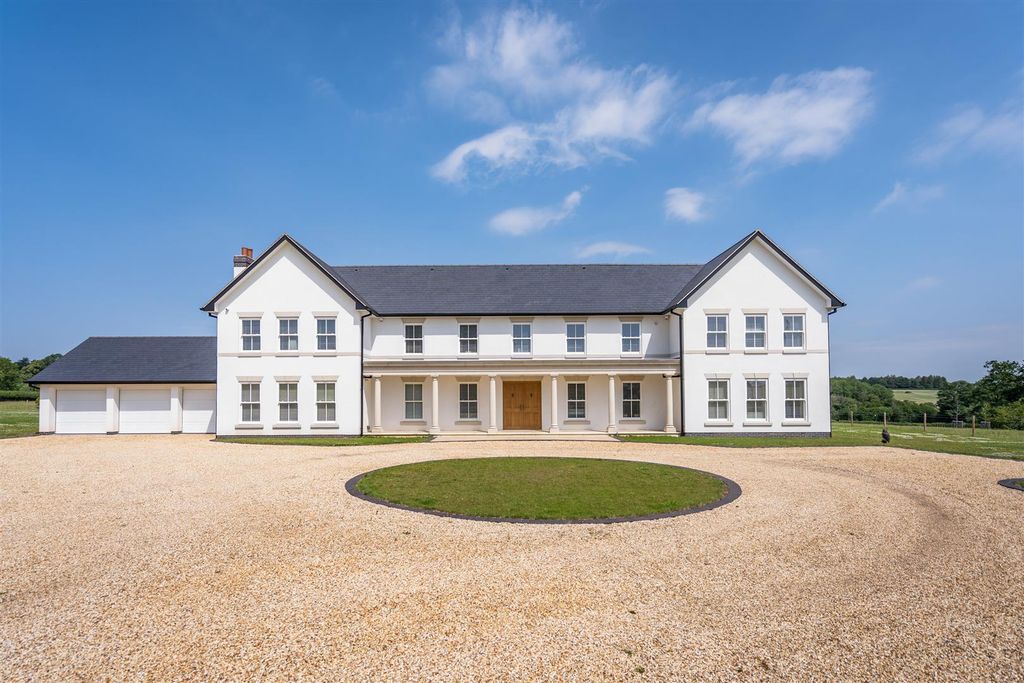 Property photo 2 of 26 Knowle Manor_111.Jpg