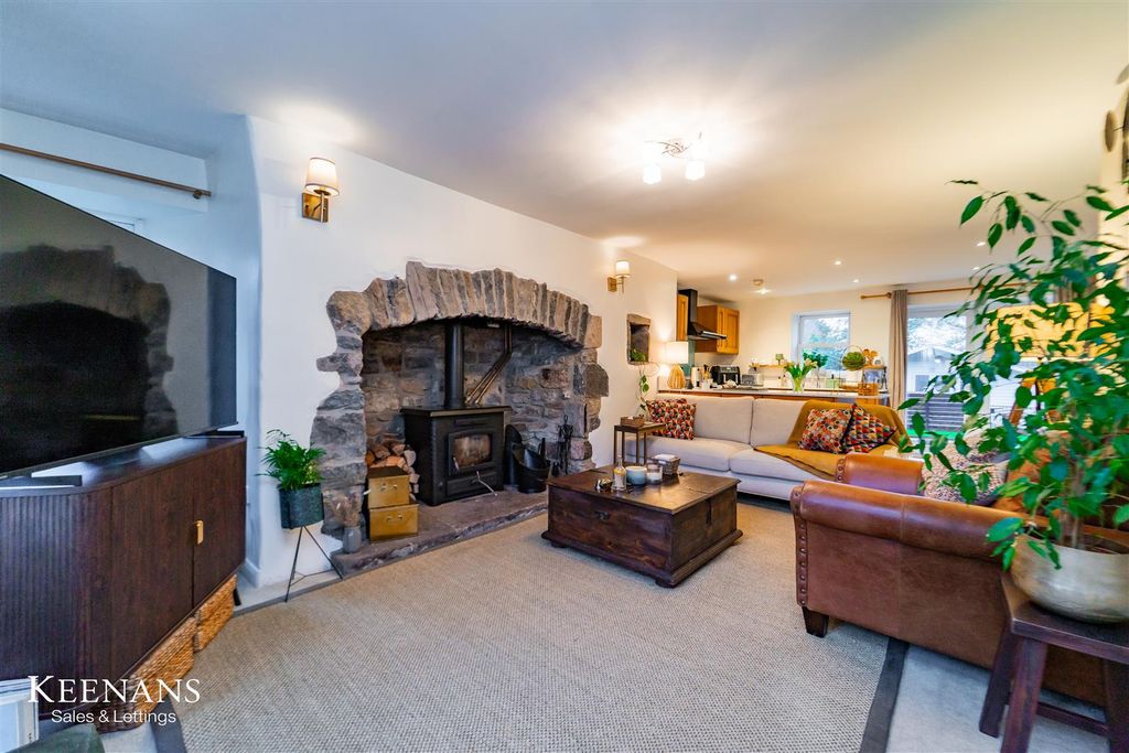 Property photo 2 of 27 Dsc04173.Jpg