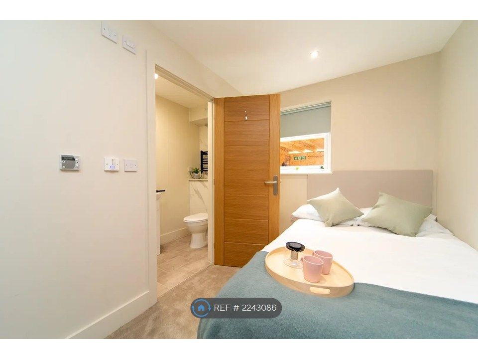 Property photo 1 of 4