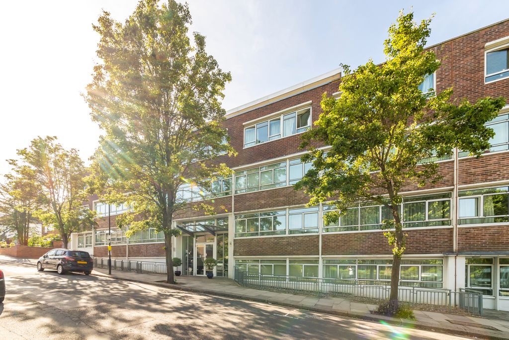 Property photo 3 of 12 Dsc09508