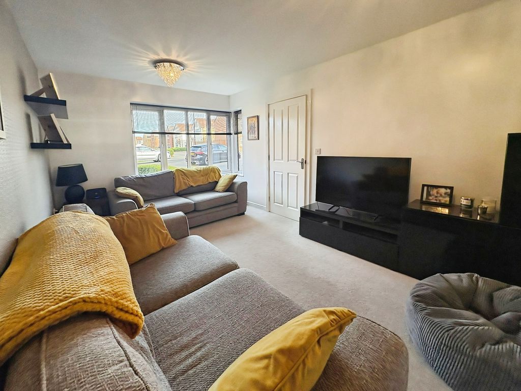 Property photo 3 of 20 Photo 19