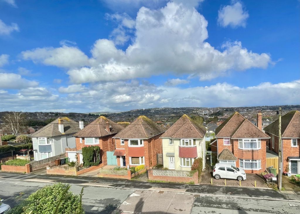 Property photo 2 of 21 Photo 10