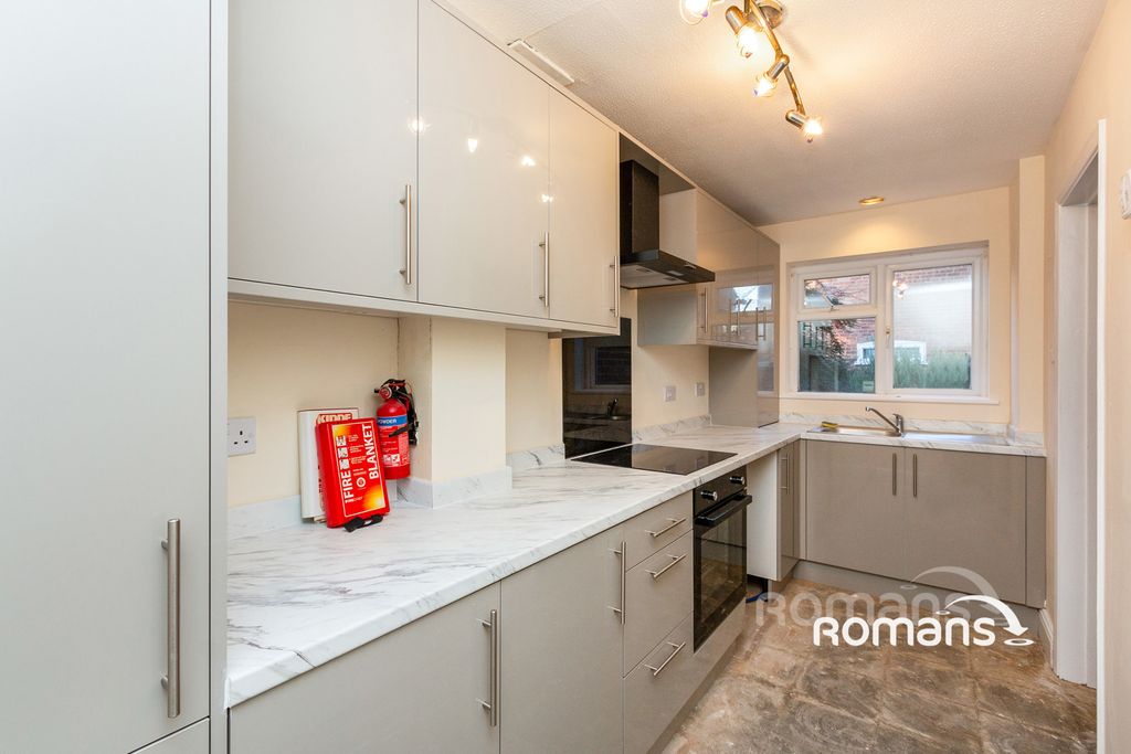 Property photo 2 of 10 Pbox-Img.Jpg