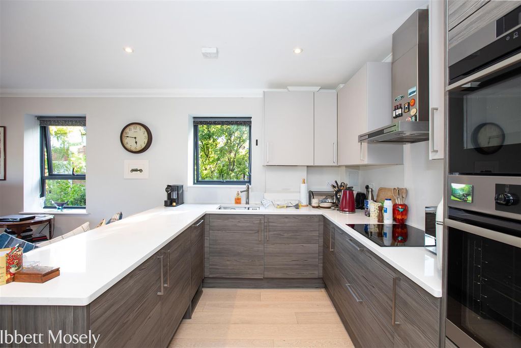 Property photo 1 of 10 37.Jpg
