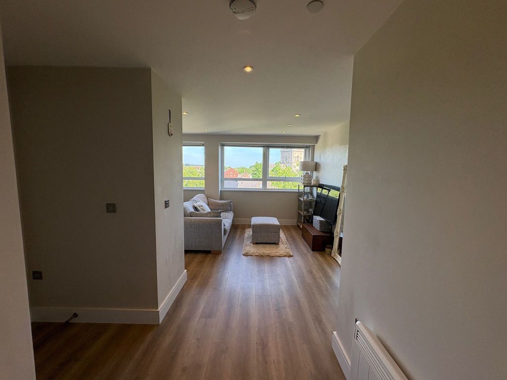 Property photo 2 of 6