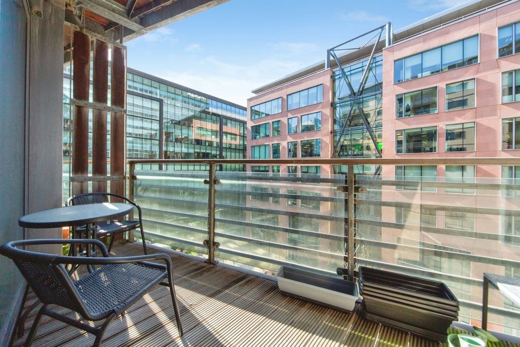 Property photo 3 of 18 Pbox-Img.Jpg