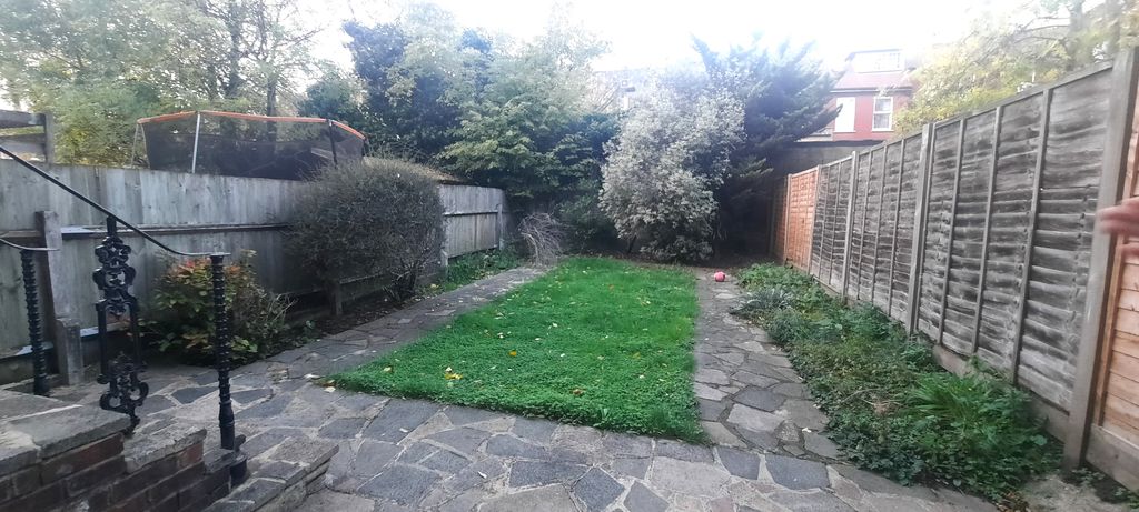 Property photo 2 of 3